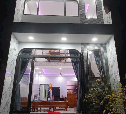 Xây dựng hoài bảo 8